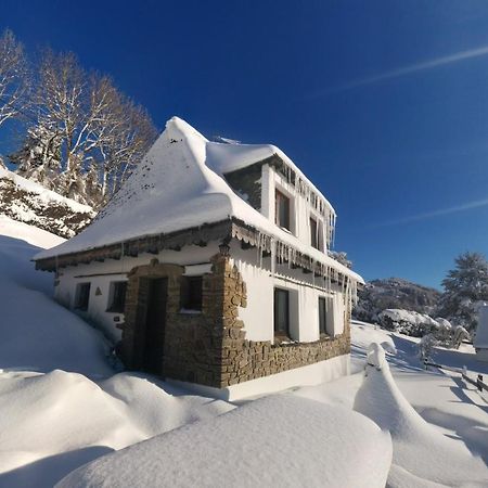 Chalet Avec Vue Panoramique Sur Le Plomb Du Cantal Villa Saint-Jacques-des-Blats Exterior photo