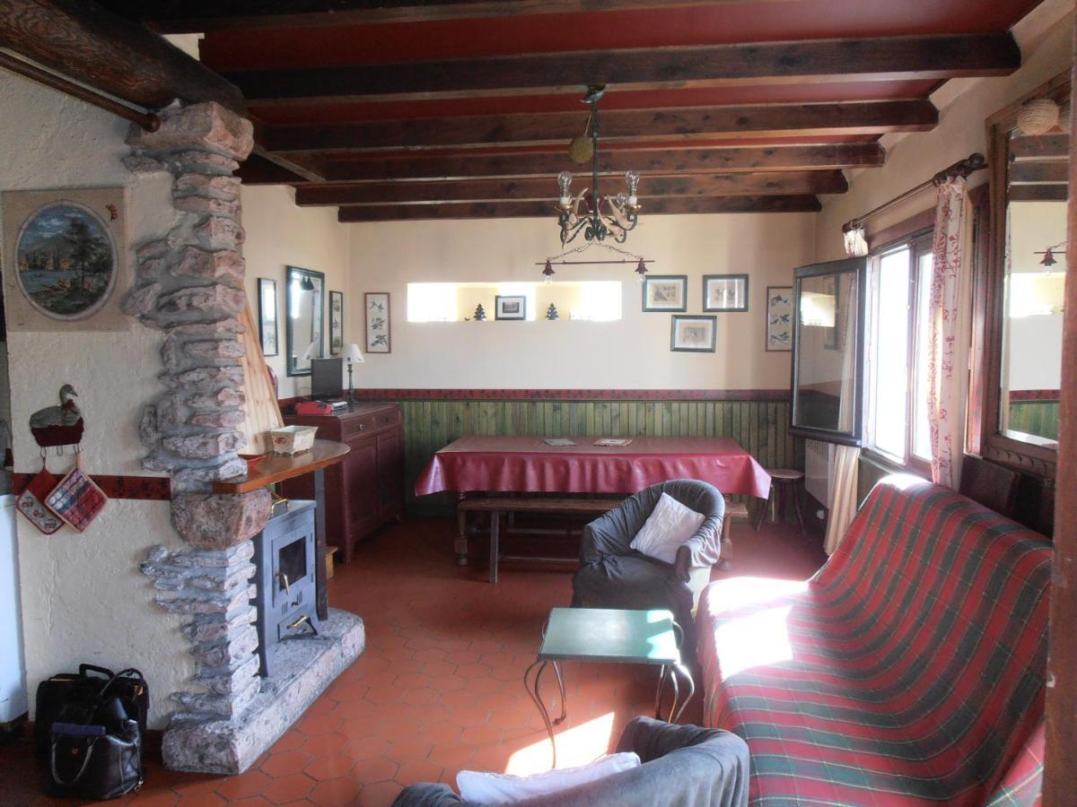 Chalet Avec Vue Panoramique Sur Le Plomb Du Cantal Villa Saint-Jacques-des-Blats Exterior photo